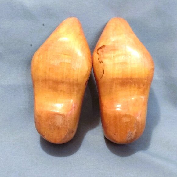 Vintage Mini Souvenir Wooden Clogs-Hand Painted-Hand Carved-Dutch Couple-4.5" - Picture 9 of 9